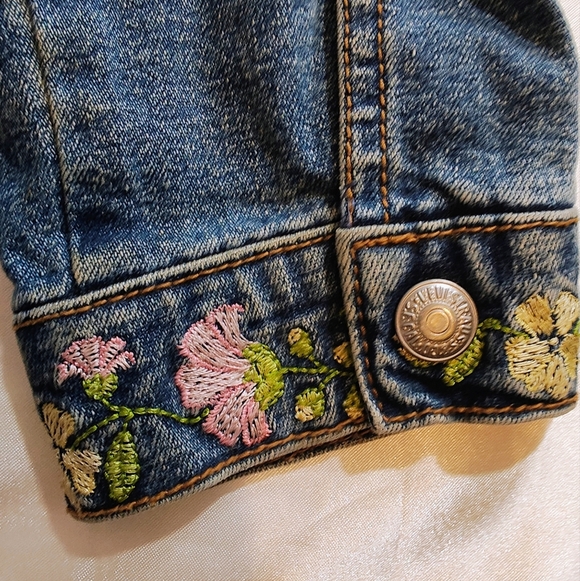 Embroidered Denim Jacket with Floral Accents - Picture 4 of 16